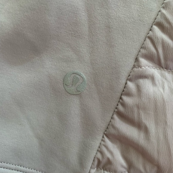 Lululemon Down For It All Vest Dark Chrome Size 4 - Picture 7 of 8